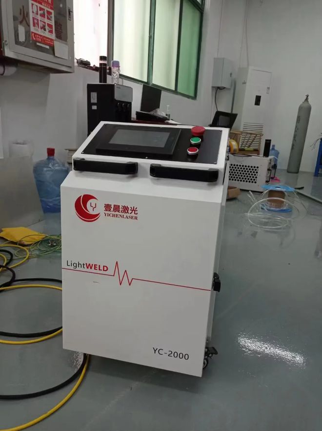 尖端技術(shù) 手持激光焊接機(jī)如何改變汽車制造？